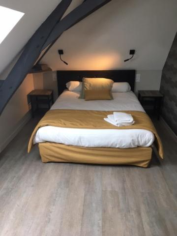 Hotel Le Relais Saint-Quentin-les-Anges Exterior foto